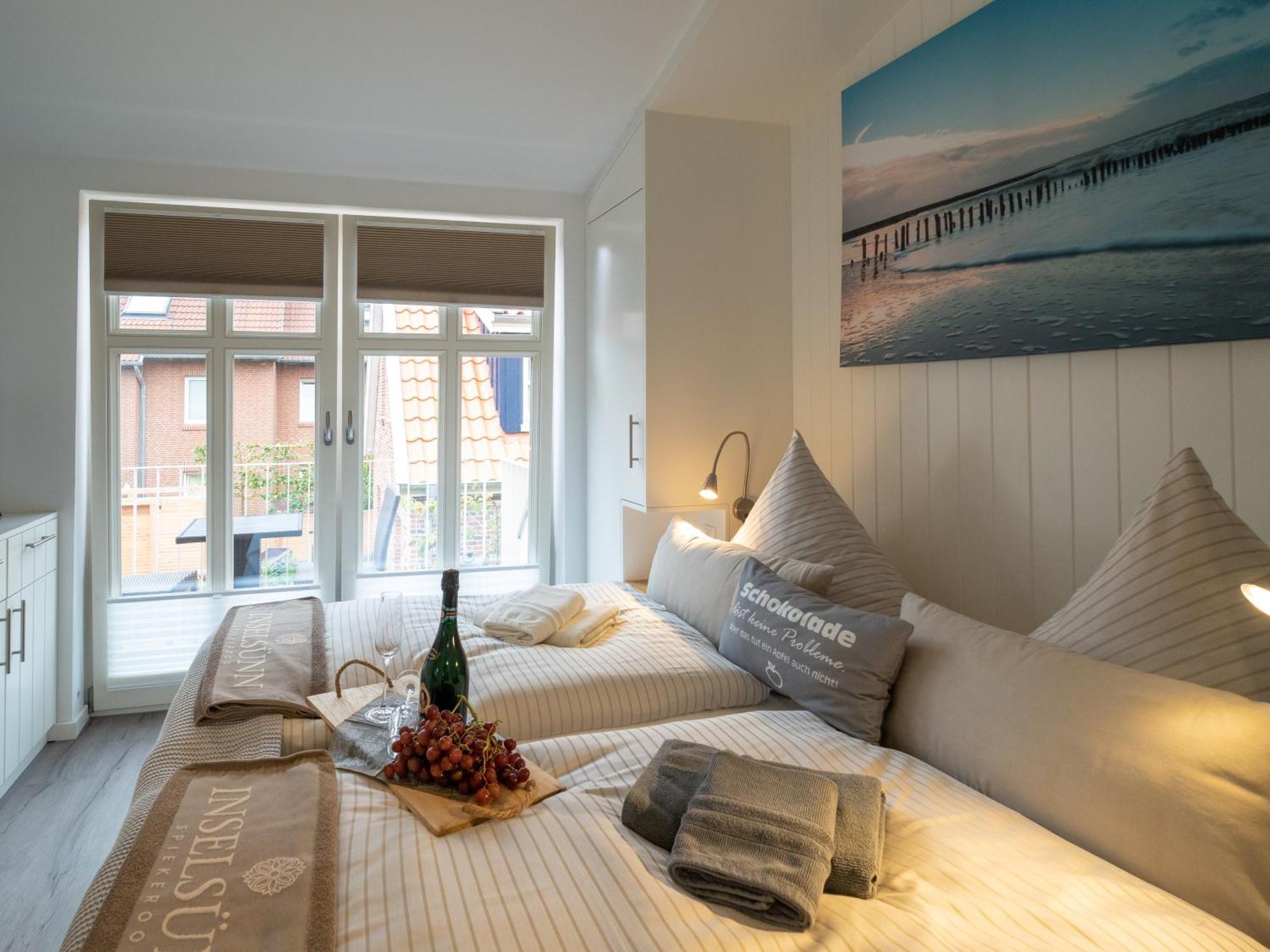 Inselsuenn Hotel Und Apartments 슈피케로크 외부 사진