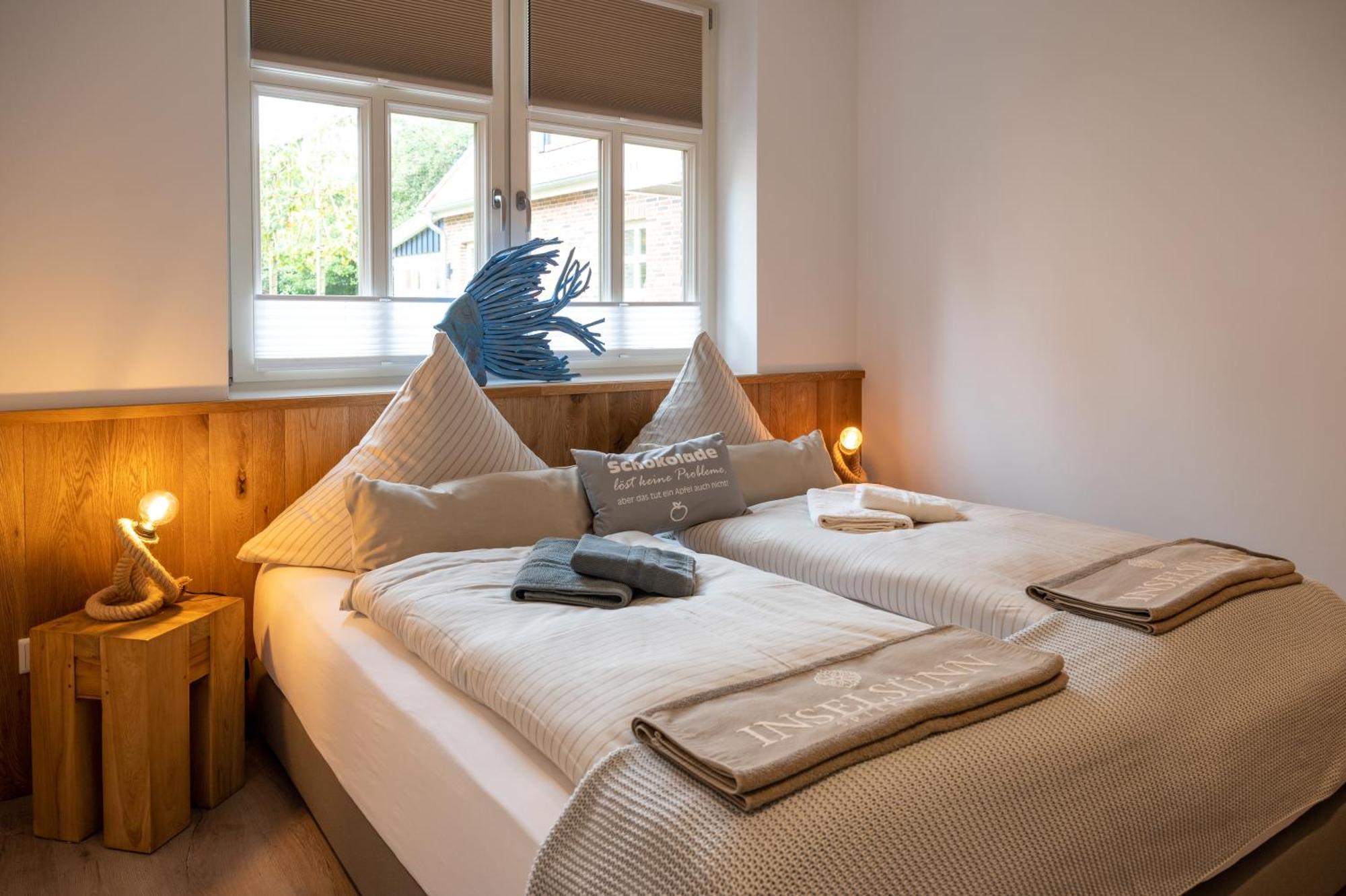 Inselsuenn Hotel Und Apartments 슈피케로크 외부 사진